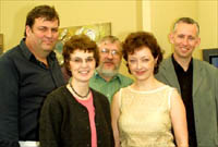 Alun Ifans - Cadeirydd y Pwyllgor Celf a Chrefft, Glyn Evans, Grahame Davies, Eleri Wyn Jones - Cymru'r Byd a Manon Williams - Pennaeth Materion Cyhoeddus BBC Cymru