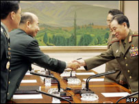 Đoàn Bắc Hàn tại cuộc họp ở Bàn Môn Điếm