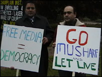 پاکستانی تارکینِ وطن کے احتجاجی مظاہرے۔