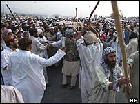 احتجاج اور تشدد