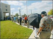 Fronta na volby na Floridě