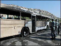 صحنه حمله سال گذشته به بس وزارت دفاع در کابل