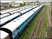 रेल यातायात प्रभावित 