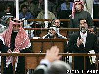 صدام در دادگاه