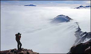 Výzkumníci v Antarktidě