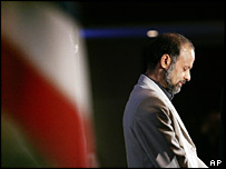 اکبر گنجی 