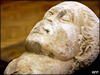 O imperador Constantino é conhecido por ter estabelecido o cristianismo na Europa