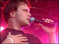 Daniel Bedingfield with another touching song