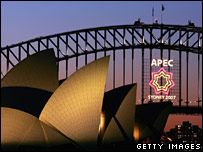 Đèn biểu tượng Apec tại cầu cảng Sydney