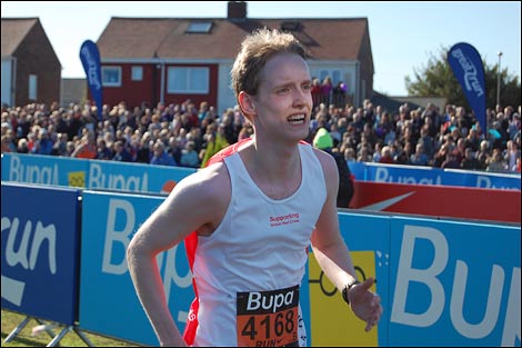 Runner finishing the Great North Run 2008