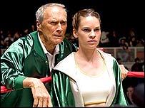 Eastwood vive treinador de pugilista interpretada por Hillary Swank