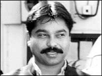 کراچی میں نوے کی دہائی میں تشدد اور ماوراء عدالت قتل عروج پر رہے۔