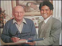 सचिन तेंदुलकर डोनाल्ड ब्रैडमैन के साथ 