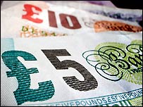 Các nhà đầu tư bắt đầu ưa đồng đôla Mỹ hơn bảng Anh