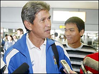 Huấn luyện viên Thái Lan Chanvit Polchovin 