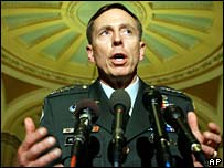  Chỉ huy quân Mỹ tại Iraq, tướng Jan Petraeus