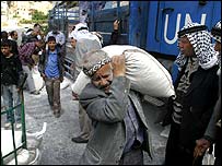 BM yardımı alan Filistinliler