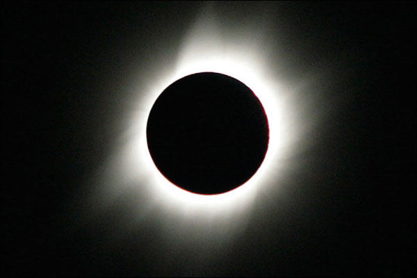 सूर्य ग्रहण के नज़ारे