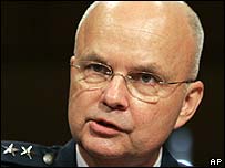 سی آئی اے کے ڈائریکٹر جنرل مائیکل ہیڈن 