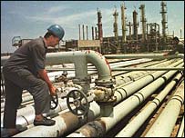 Irak'da petrol tesisleri 