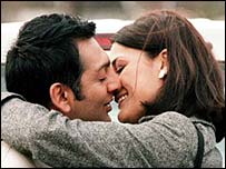 محبت کا اظہار مہنگا پڑ سکتا ہے