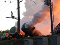 Міністр транспорту Рудьковський закликає не порівнювати аварію з Чорнобилем. Фото Укрінформ