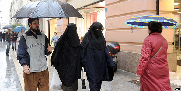 Two veiled Muslim women in Marseille, file pic