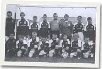 Sgwad pêl-droed dan 11 Blaenau Ffestiniog (Llun Elfyn Vaughan Jones)