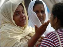 A tsunami victim in Hambantota (AFP photo)