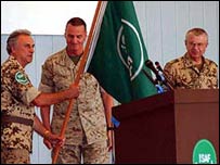 NATO'nun ISAF komutasını devralması dolayısıyla düzenlenen tören