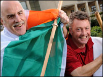 Andrew Spriggs and Keith Barrow prepare for the challenge