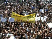 اجتماع مردم قزوين در جريان سفر محمود احمدی نژاد 