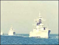 Tàu chiến Bangladesh - hình lưu trữ