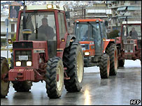 Produtores gregos protestam em Atenas em favor de subsídios agrícolas