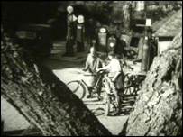 Penshurst Petrol station in 1950