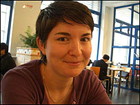 伦敦大学亚非学院博士生 殷海洁