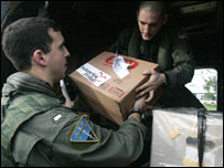 ABD'den bölgeye ulaşan yardım malzemeleri