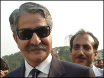 پاکستانی وزیرِخزانہ 