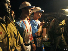 Ngọn đuốc tới thủ đô Dar es Salaam