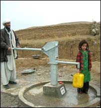 په يوه کلي کې د اوبو بمبمه