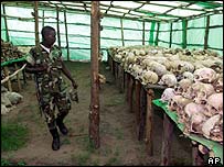 Soykırımda öldürülenlerin iskeletlerinin toplandığı bir merkez