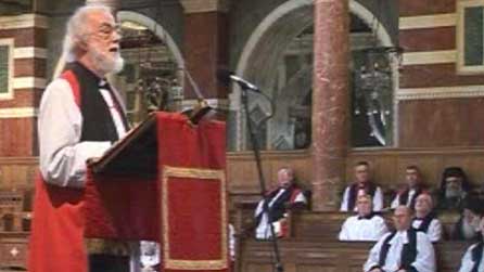 Rowan Williams, Archesgob Caergaint, yn y gwasanaeth