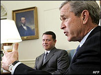 George W. Bush com o rei Abdullah, da Jordânia