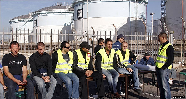 French port workers strike