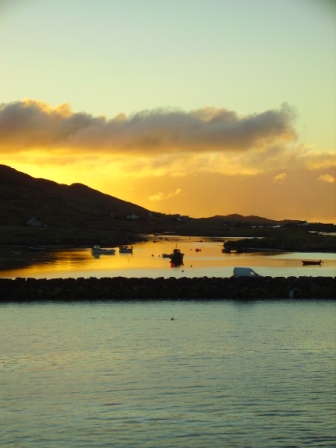 sunrise greets leverburgh