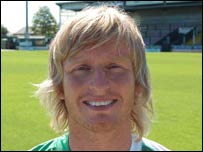 Defender Terry Skiverton 