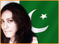 صحافی عائشہ جاوید اکرم 