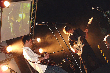 Contact playing at Rockfest