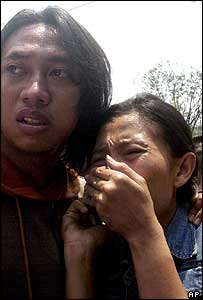 Příbuzní obětí výbuchu