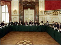 Nga bisedimet e para mes Prishtinës dhe Beogradit